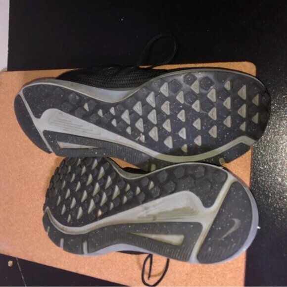 Nike Quest Running Shoes Sneakers Men’s 8.5 Low  Top Lace Up Black - Picture 9 of 9